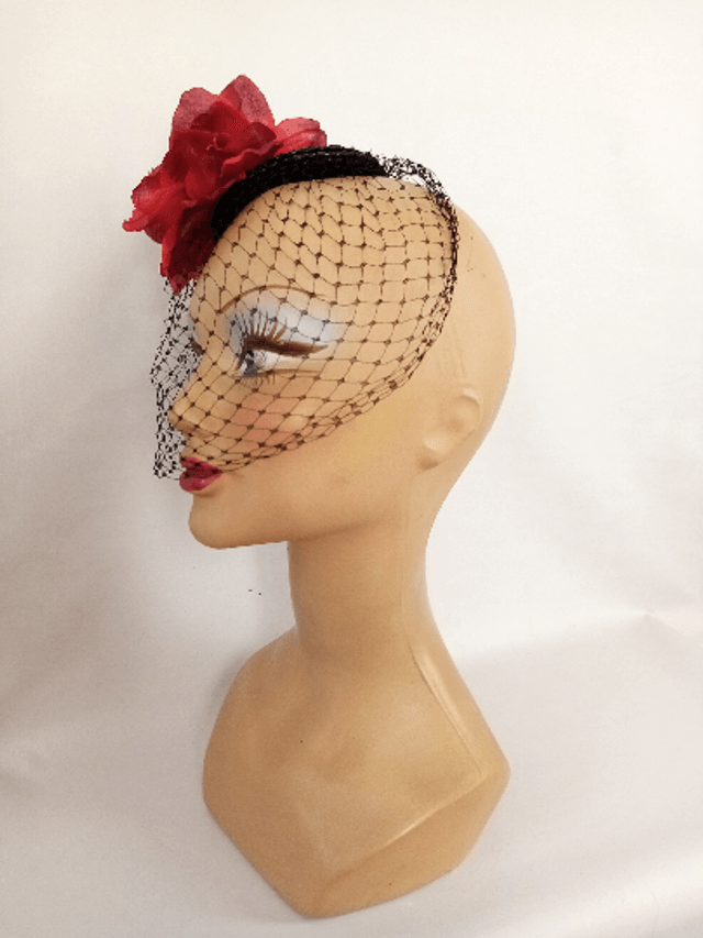 Chapeau mariage voilette noir bibi cérémonie fleur