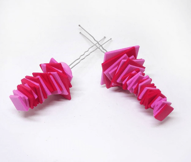 Épingle chignon mariage rose contemporain