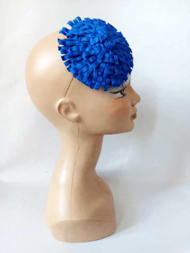 Bibi petit chapeau bleu cocktail