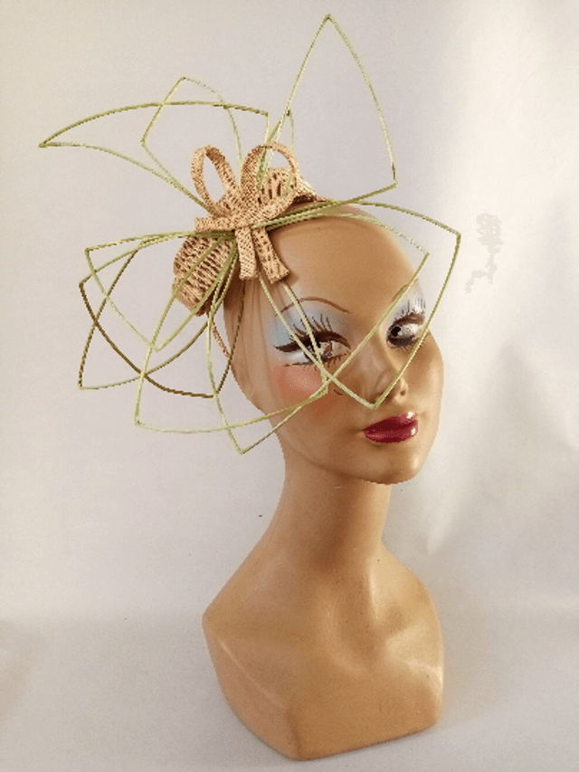 Chapeau mariage beige vert original