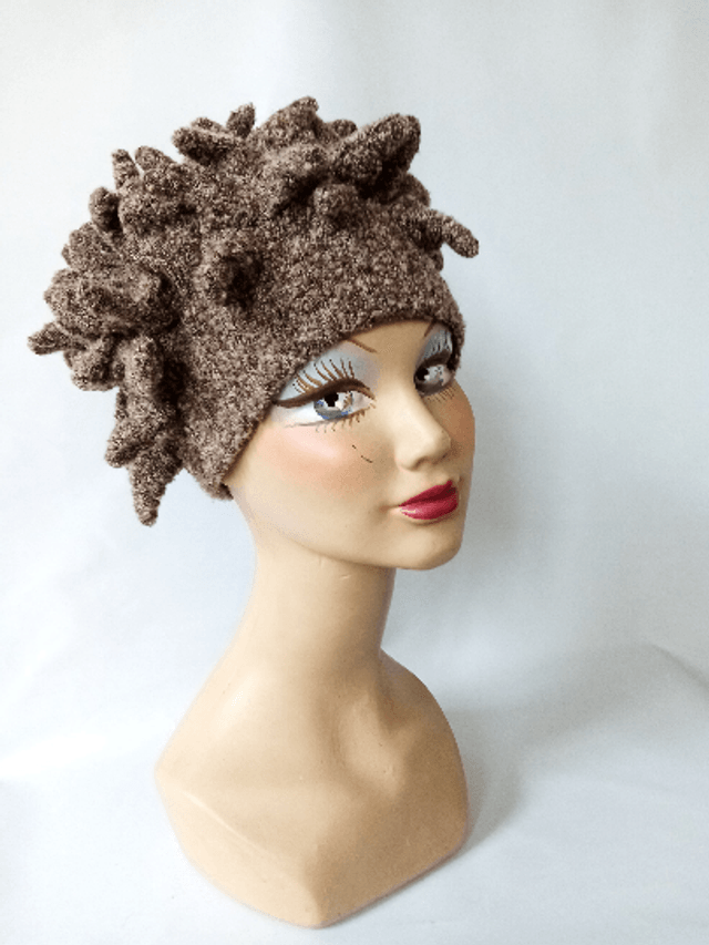 Bonnet marron femme extravagant