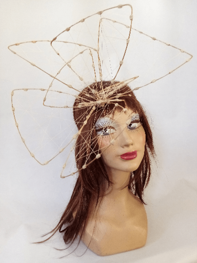 Chapeau femme avant-garde unique mariage mariée