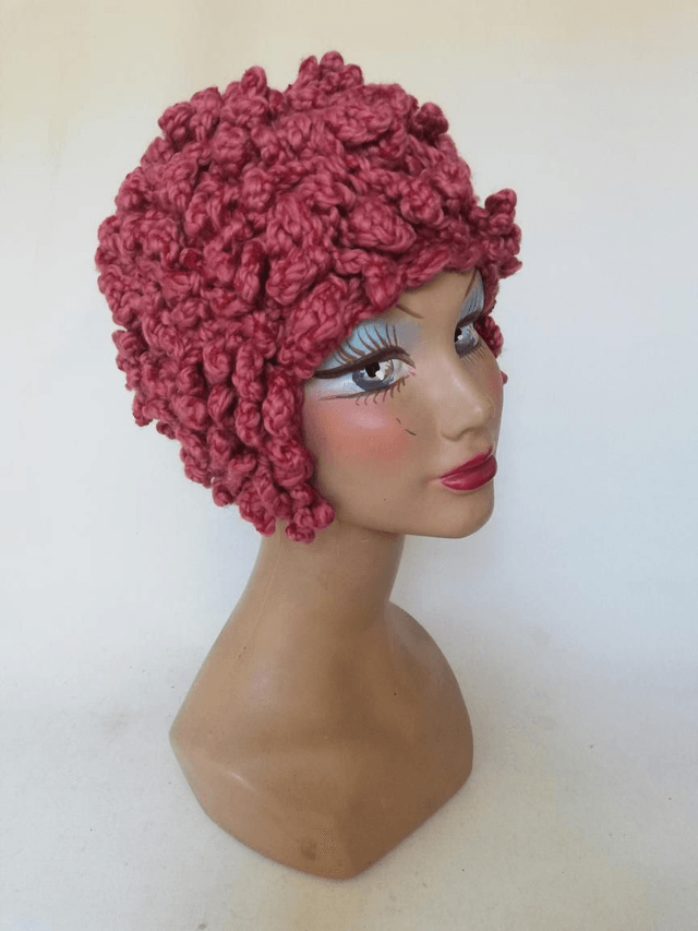 Bonnet  cagoule rose en laine vintage 2000 chapeau hiver Mlle 3bis