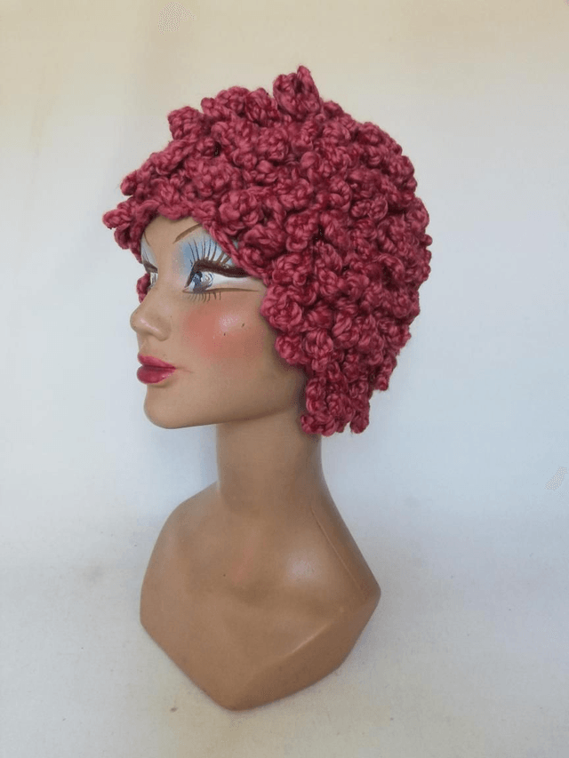 Bonnet  cagoule rose en laine vintage 2000 chapeau hiver Mlle 3bis