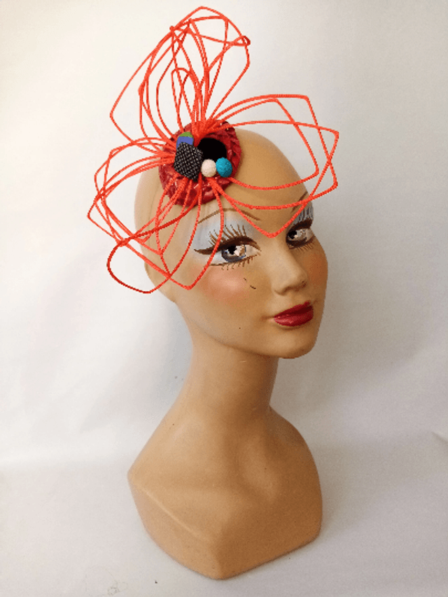 Petit chapeau mariage bibi cérémonie pop orange